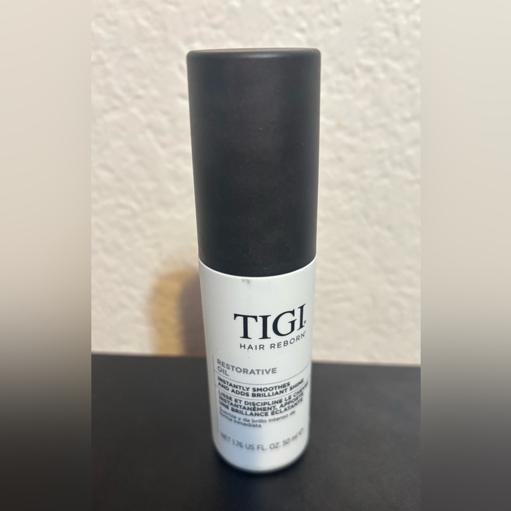 2 TIGI Hair Reborn Restorative Oils